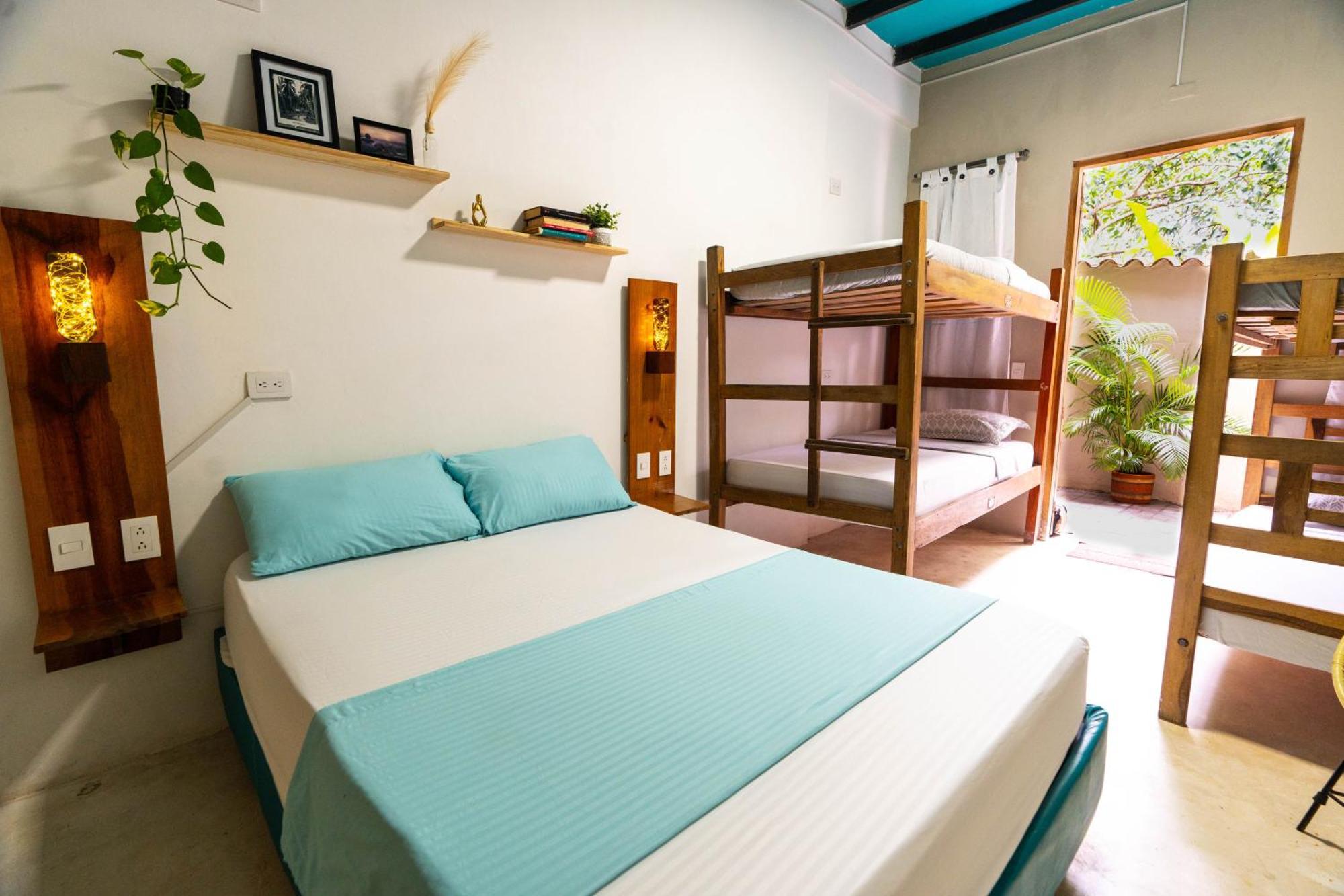 Tayrona Juanchos House Hostel Los Naranjos Exterior photo